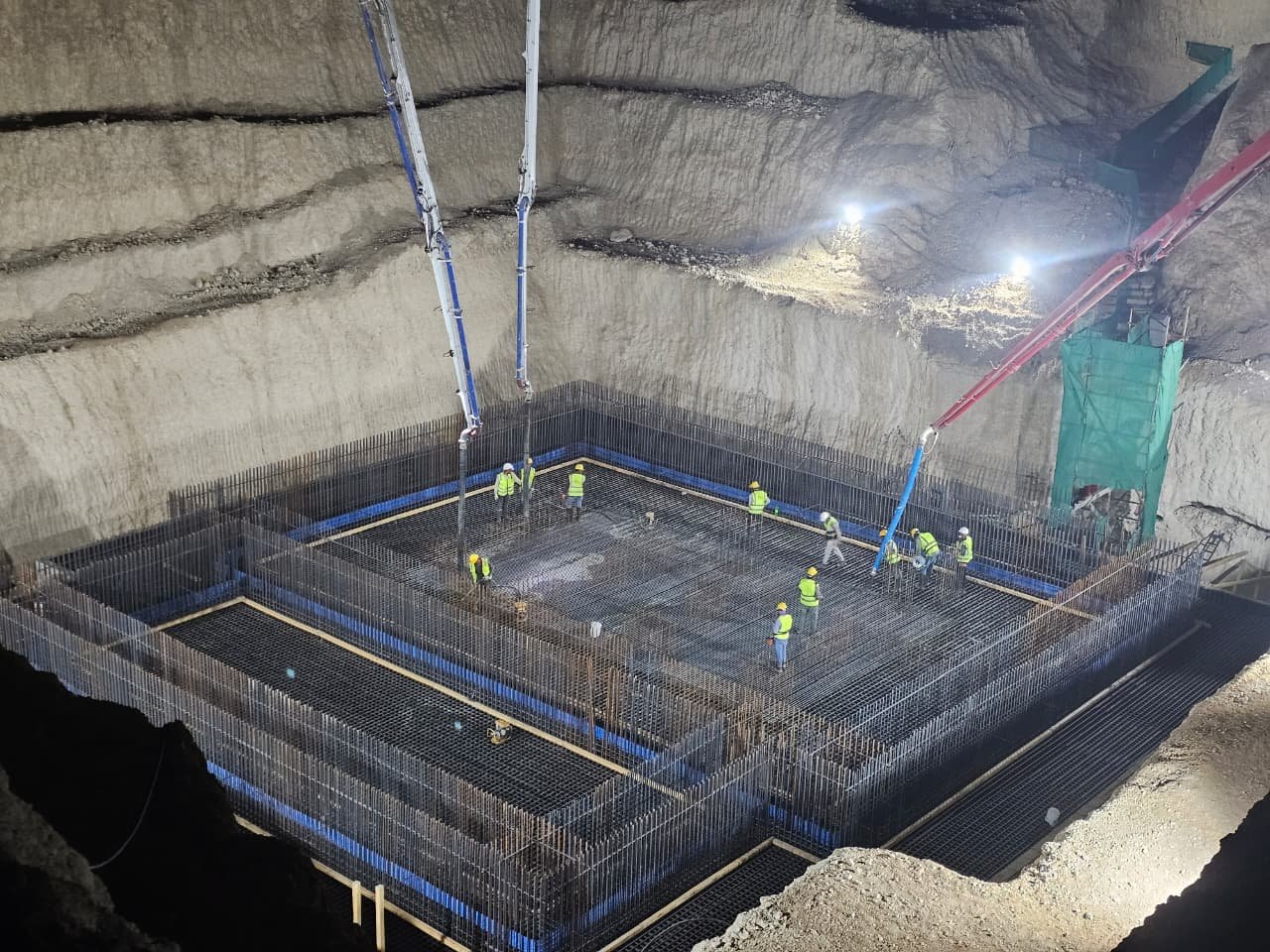 SFT Site & Laboratory Photo 02